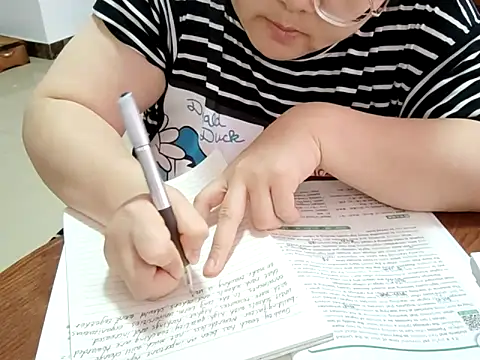 AngelwithEcup 即時 XXX 聊天