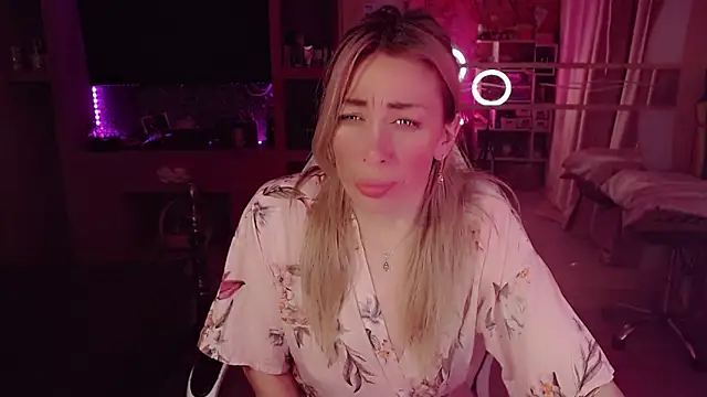 Chat XXX ao vivo de AnnieGOld_