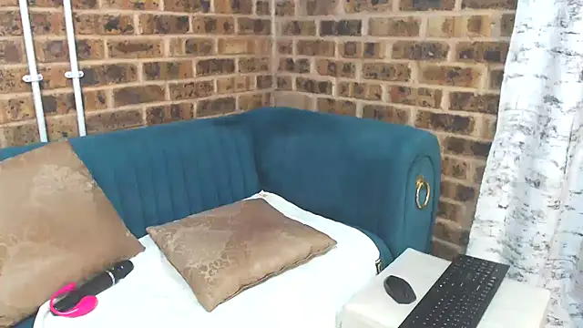 LelaKeyesXX Chat XXX live