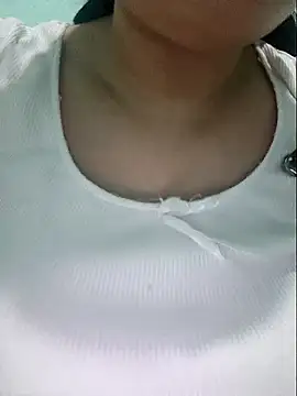 Shine_Mai Adlı Modelin Web Kamerası Şovu