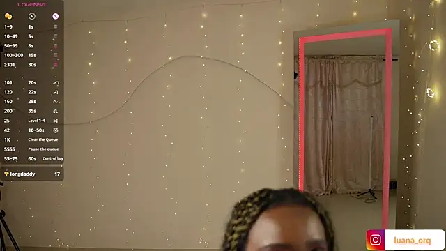 LuanaRisque 在線直播表演