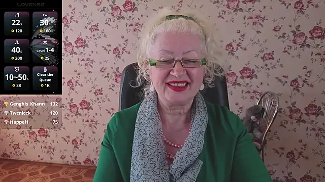 Show modela Maya_Mayflower na web-kameri