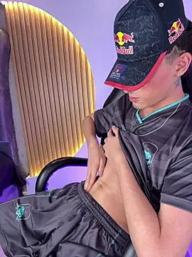 MateoMitchell Adlı Modelin Web Kamerası Şovu