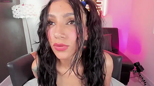 XXX chat uživo modela miss___evangeline