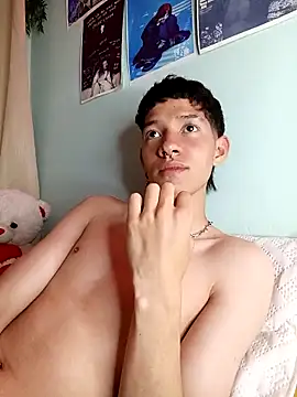 heyy_noah11 Show Webcam