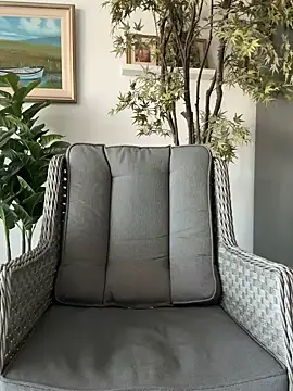 Michel_huge Chat XXX in diretta