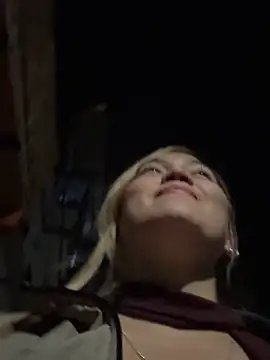 Danielavegax 即時 XXX 聊天