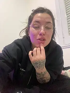 Živý XXX chat cherryxxox