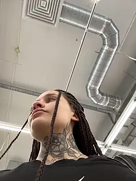 XXX chat uživo modela KishaMur