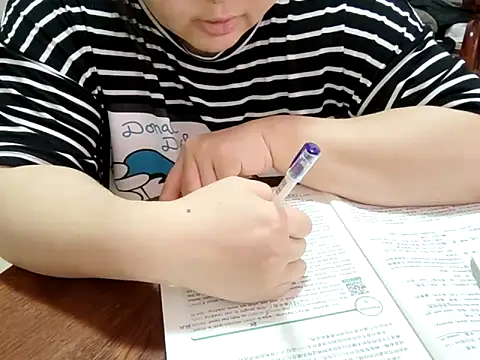 AngelwithEcup Adlı Modelin Canlı XXX Sohbeti