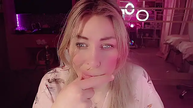 AnnieGOld_ – Naživo XXX chat