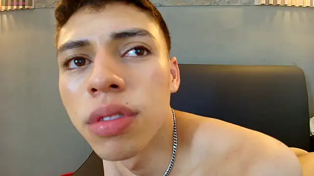 KENNY_HANK's Live XXX Chat