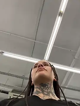 KishaMur élő XXX-chatje