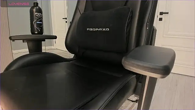 lovelymikky Adlı Modelin Canlı XXX Sohbeti