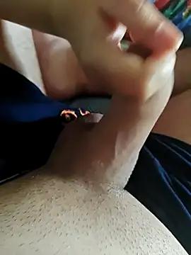 Chat +18 de MadaamJizz_DickLewd ao vivo