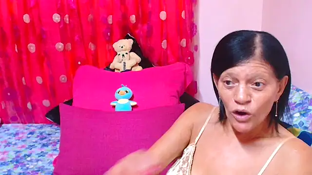 Chat XXX en directo de SLUTTYROXY