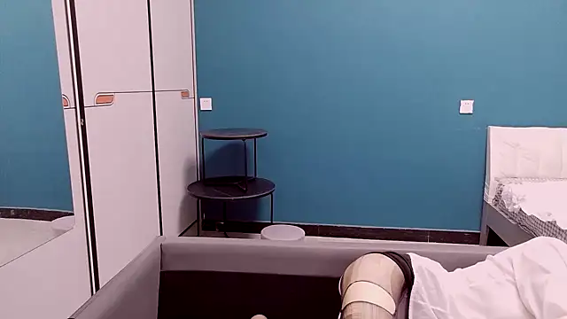 ZHJKS9988 라이브 XXX 채팅