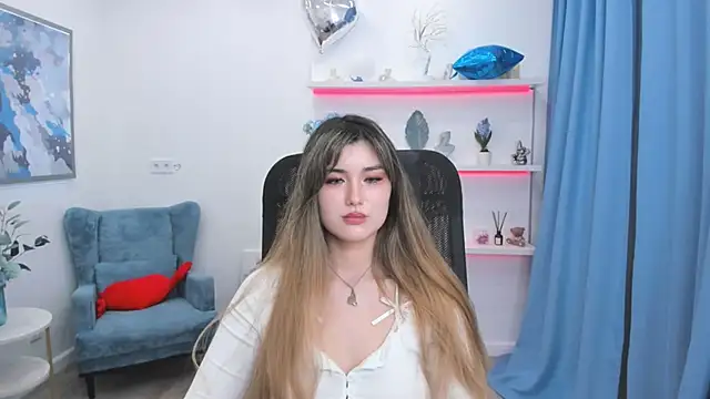 AnneTLi's Live XXX Chat