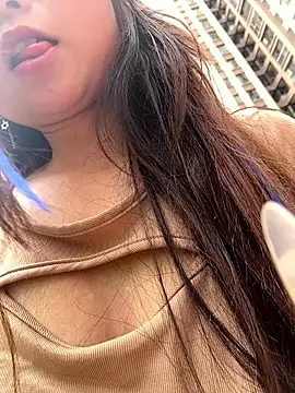 luna-sisi Adlı Modelin Canlı XXX Sohbeti