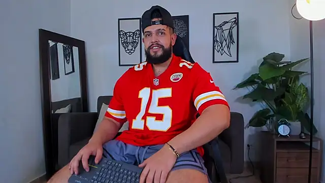 Justin_kingX7 Adlı Modelin Canlı XXX Sohbeti