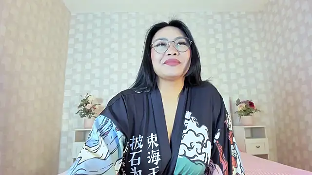 NatsumiHun's Live XXX Chat