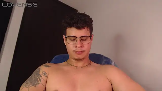 BjornSteel Pertunjukan Webcam