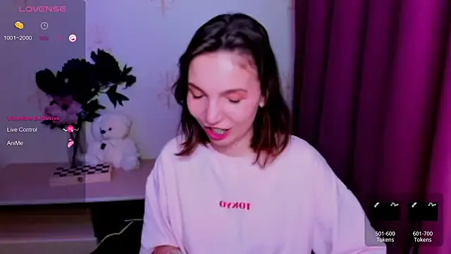 Živý XXX chat KindHazelHere_