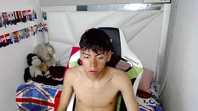 Chat +18 de Liarr_ ao vivo