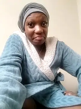 InnocentSlutXx Live XXX-Chat