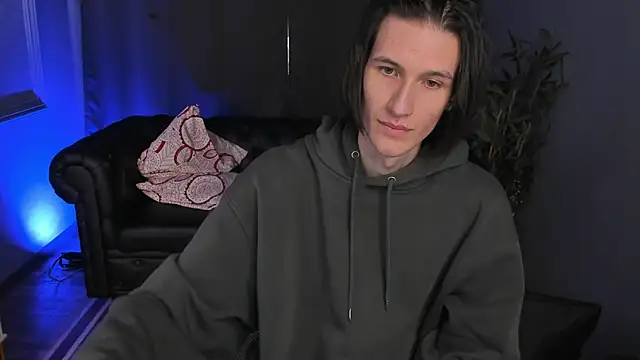 Klaude_Jam Chat XXX in diretta