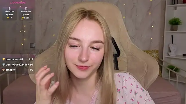 Shy_Polly Live XXX-Chat