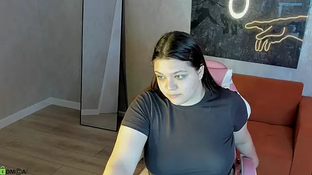 Evelyne_Loo 现场XXX聊天