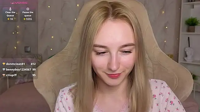 Živý XXX chat Shy_Polly