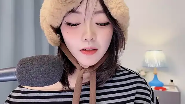 Chat XXX en directo de smalldaisy