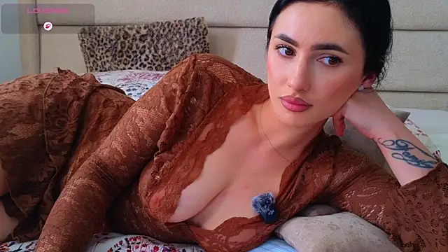 Živý XXX chat YourDesiree_