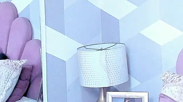 Chat XXX en directo de KylieMonnett