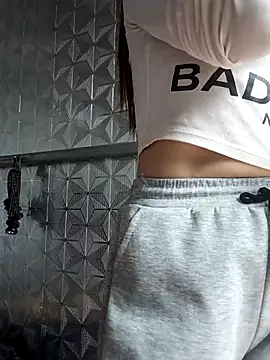 nat-tri élő XXX-chatje