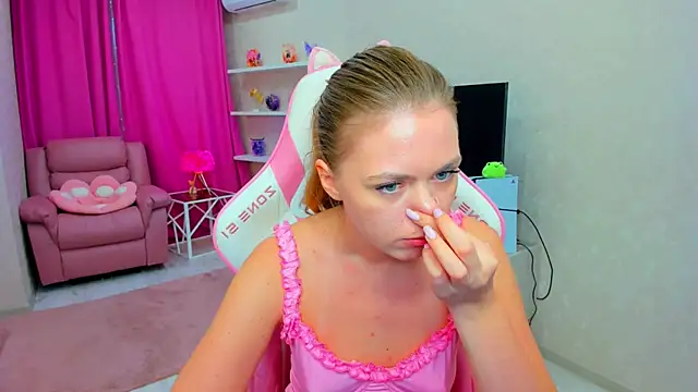 Chat XXX ao vivo de Strawberrye