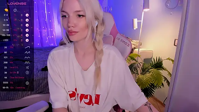 AnyaTaylor_'s Live XXX Chat