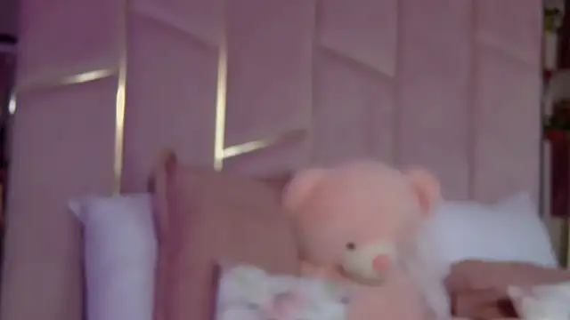 Živý XXX chat LucyLextonX