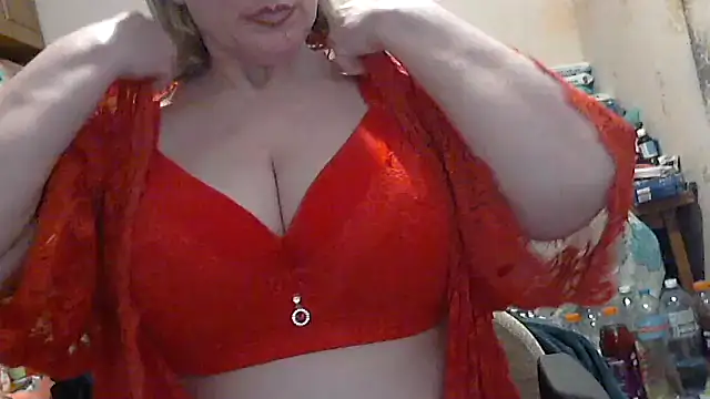 Онлайн чат XXX Bonditta