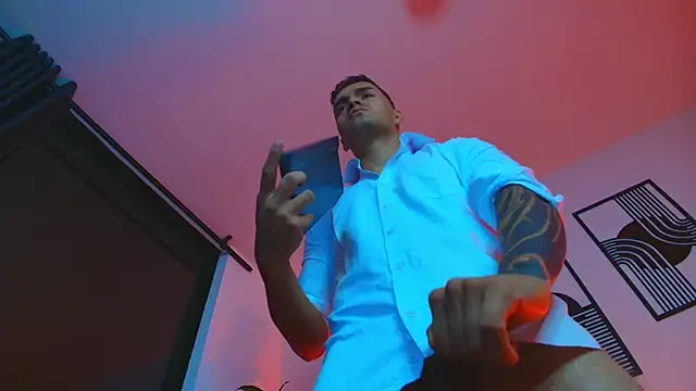 Chatroom XXX en direct de ALPHA_DOMINUS_