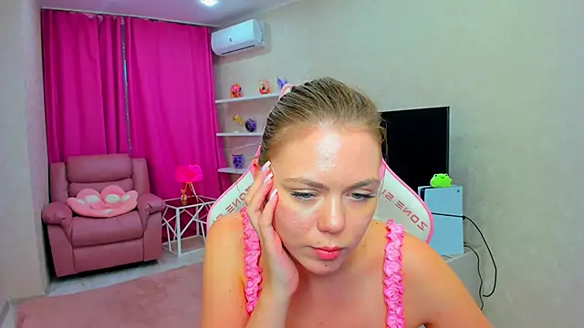 Chat XXX en directo de Strawberrye