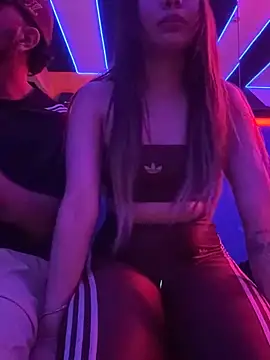 lindaandtony webkamerás műsora