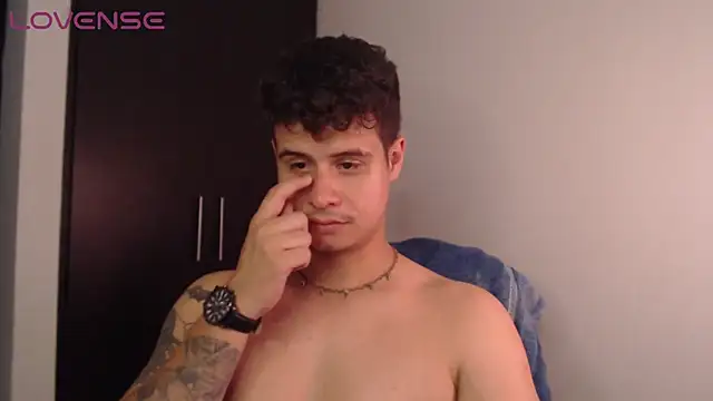 BjornSteelのウェブカメラショー