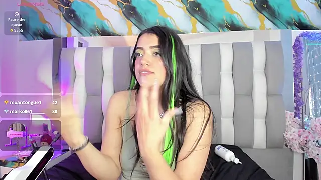 IsaDiiaz's Live XXX Chat