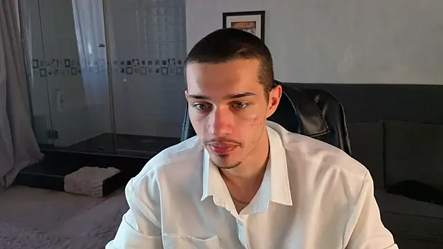 KaydenDrew élő XXX-chatje