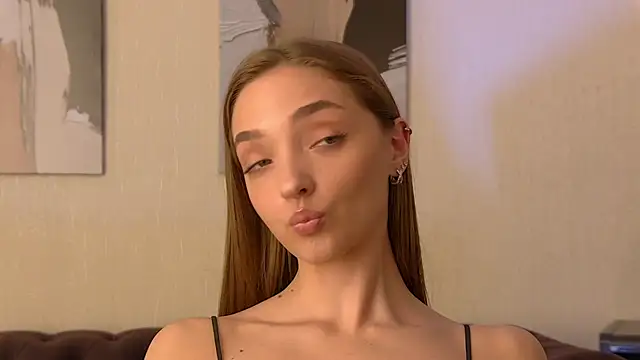 Онлайн чат XXX VirginiCruz