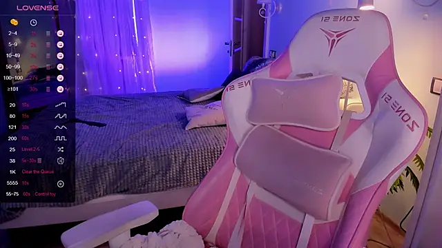 AnyaTaylor_ Live XXX-Chat