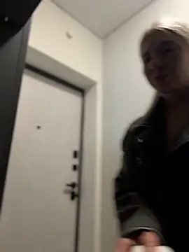 NewLale Adlı Modelin Canlı XXX Sohbeti